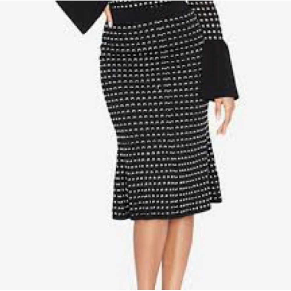 NWOT RACHEL Rachel Roy Black and White Patterned Skirt, size L
